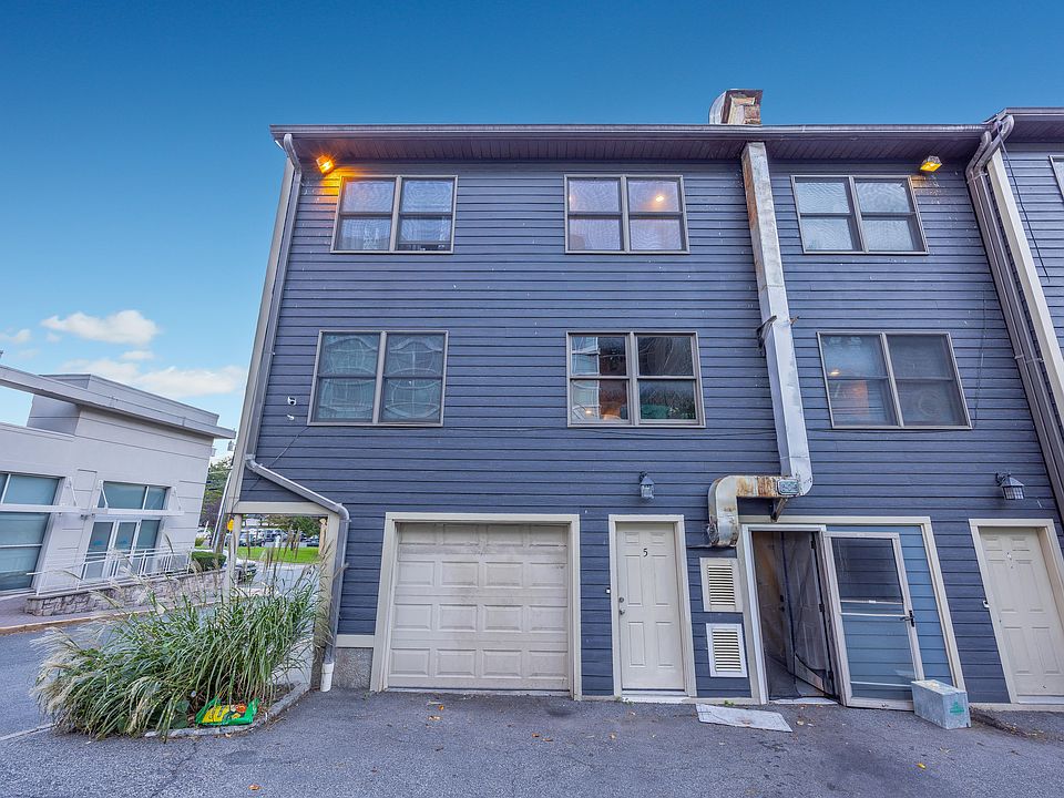 1st image of 272 Old River Rd #5