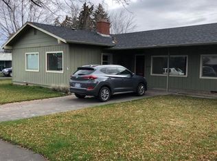 658 NW 10th St, Redmond, OR 97756
