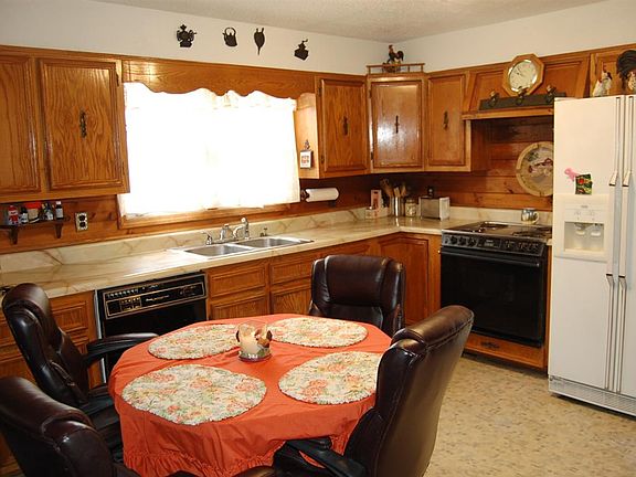 3rd image of 1117 Hudson Dr
