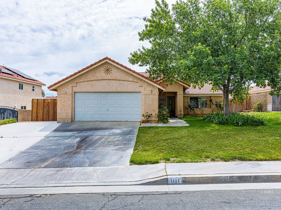 1st image of 2122 S Del Rosa Dr