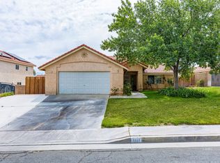 2122 S Del Rosa Dr, Ridgecrest, CA 93555