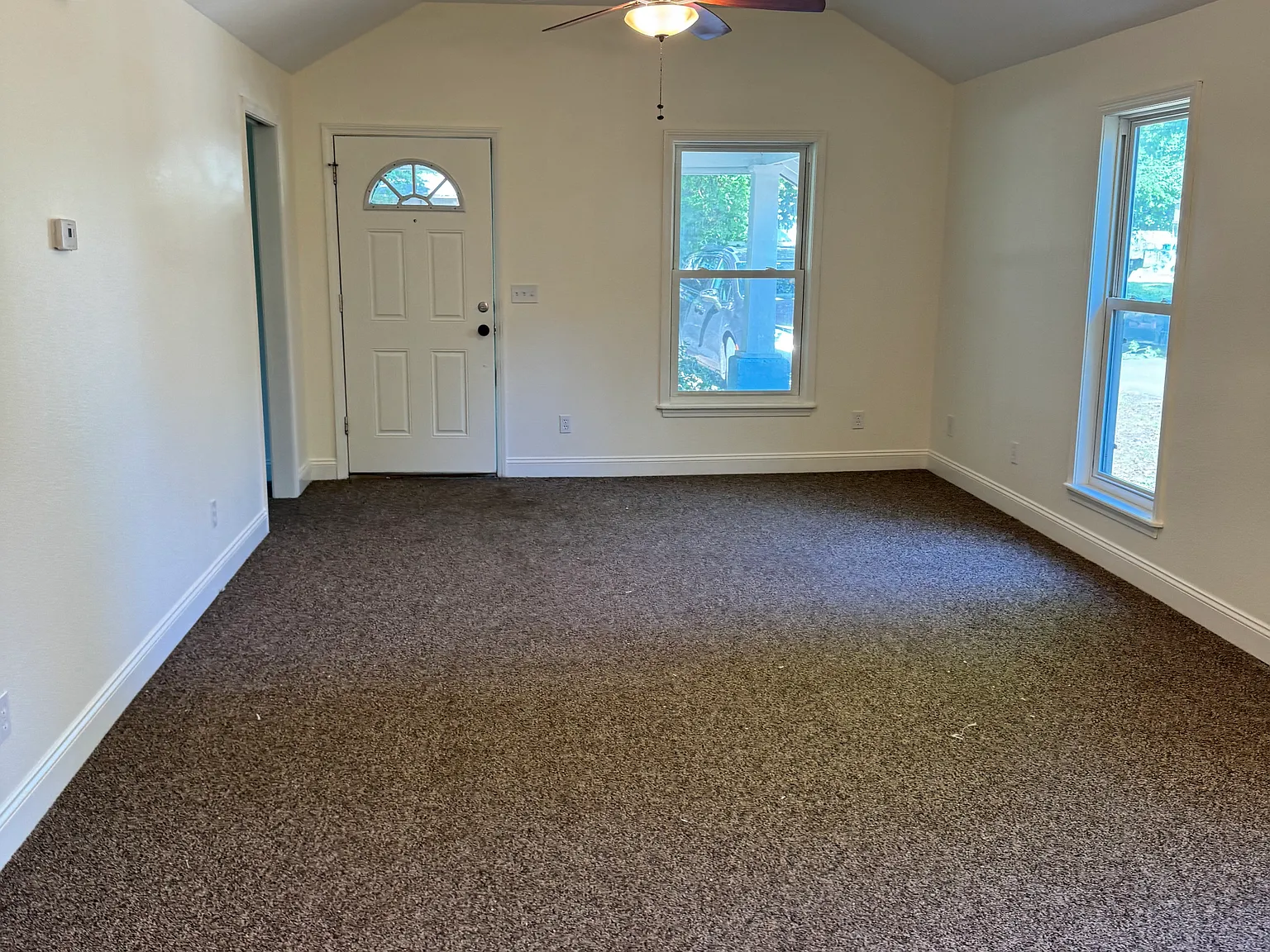 2 bed, 832 sqft, $1,190 — Photo 4