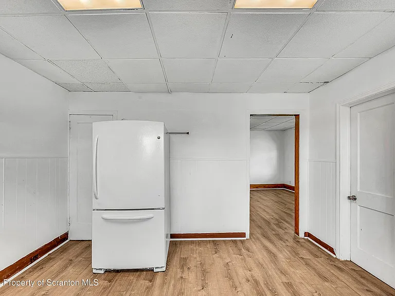 528 S Main St — Photo 15