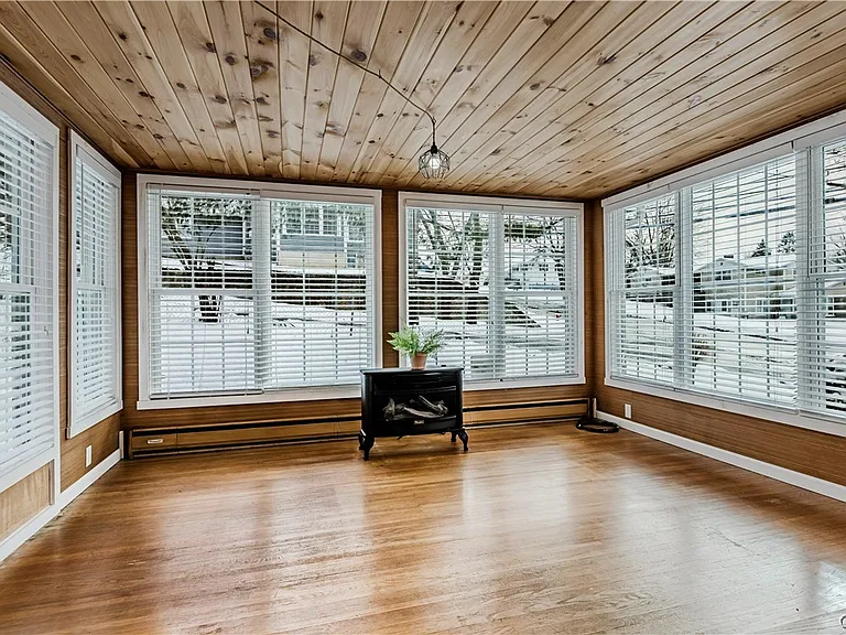 63 Higby Rd — Photo 5