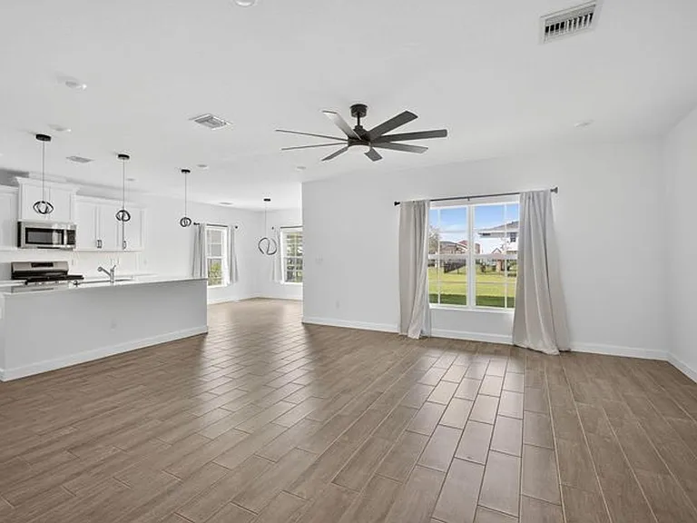 1407 N Tangled Orchard Trce #184 — Photo 4