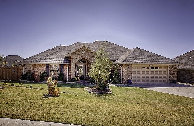 Gorgeous Home on Cul De Sac Lot
