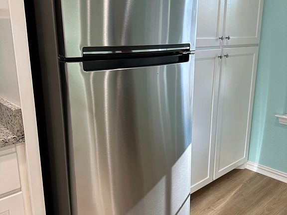 5th image of 805 S 2nd Ave #805