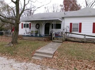 843 S Chestnut St, Litchfield, IL 62056