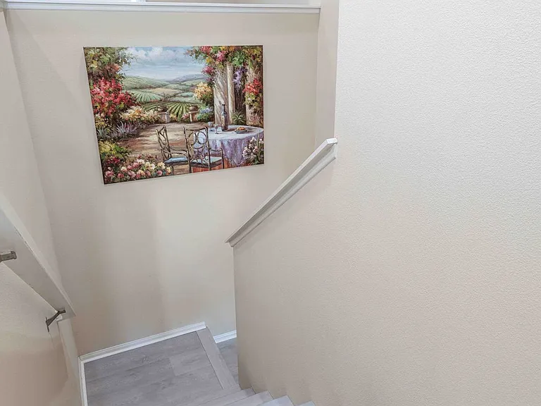 10208 Jasmine Ct — Photo 12