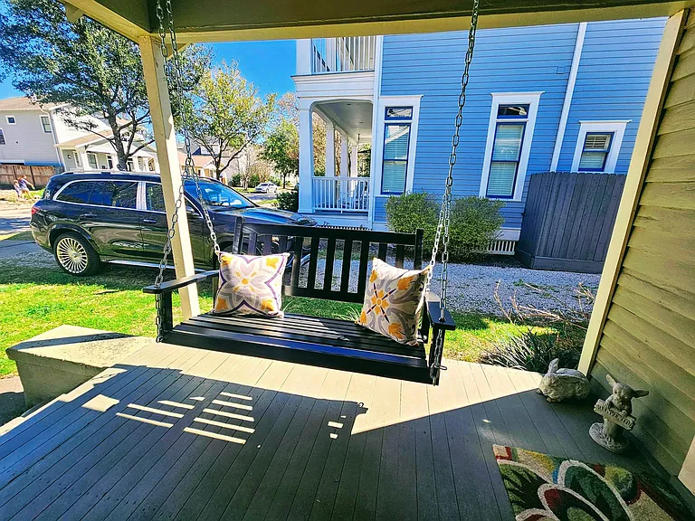 1026 Euclid St #2 — Photo 2