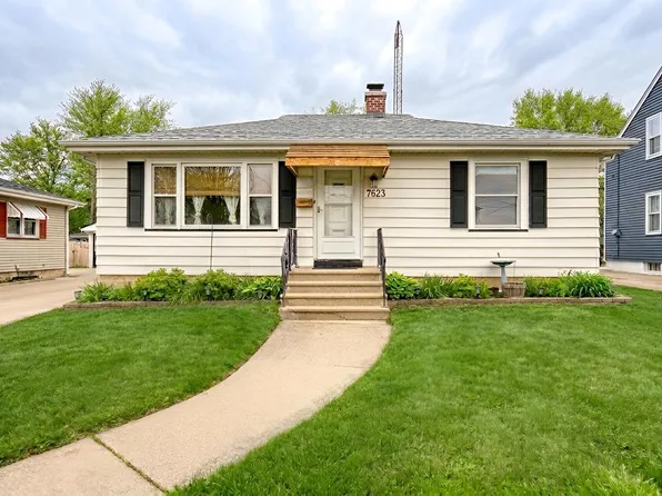 7623 39th AVENUE, Kenosha, WI 53142