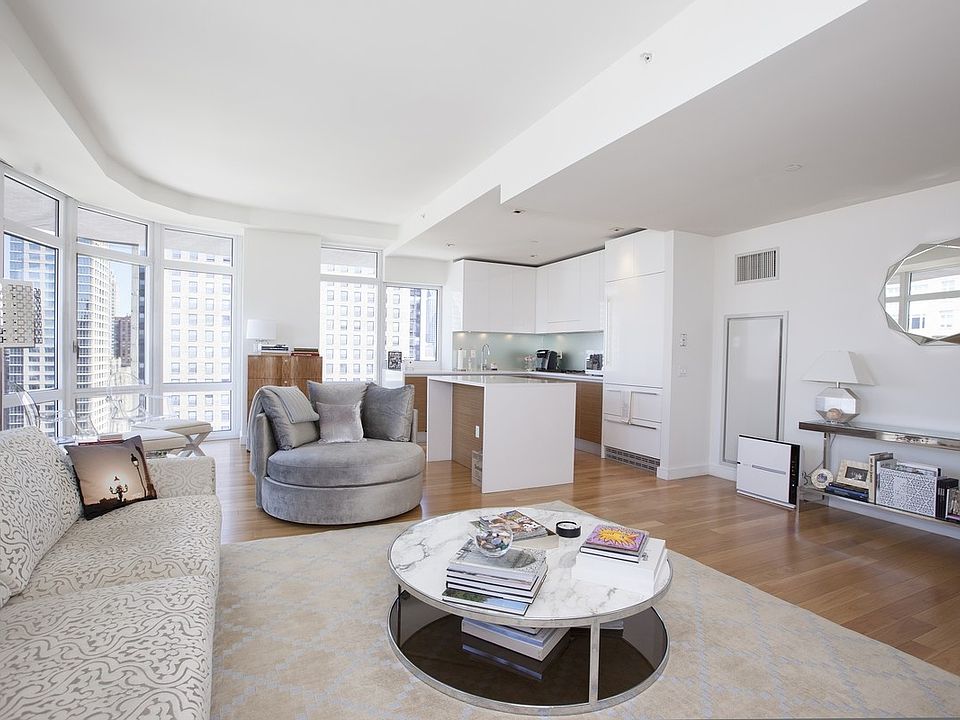 1st image of 555 W 59th St APT 27E