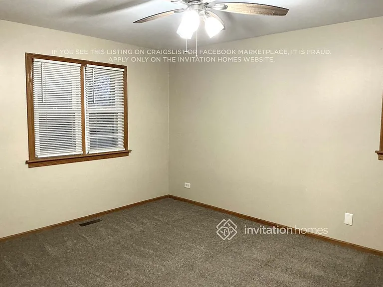 800 E Belmont Ave — Photo 13