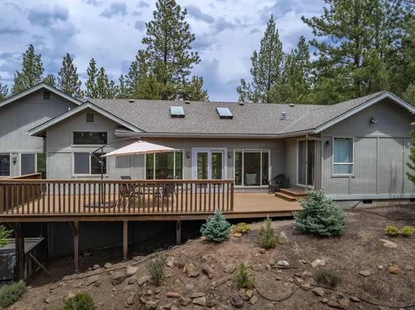 2255 NW Putnam Rd, Bend, OR 97703