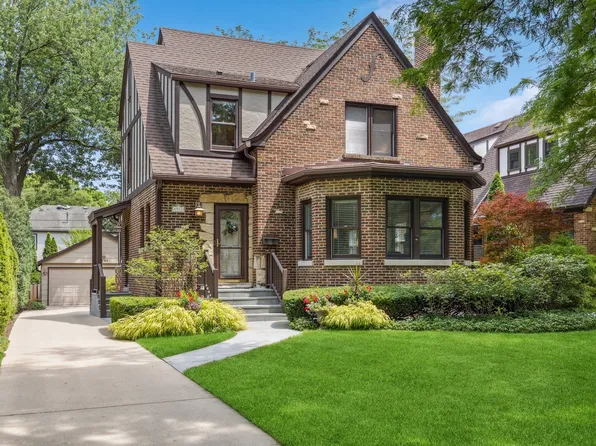 4141 Howard Ave, Western Springs, IL 60558