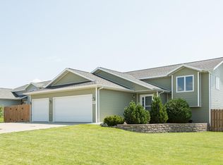 6355 28th Ave SE, Bismarck, ND 58504