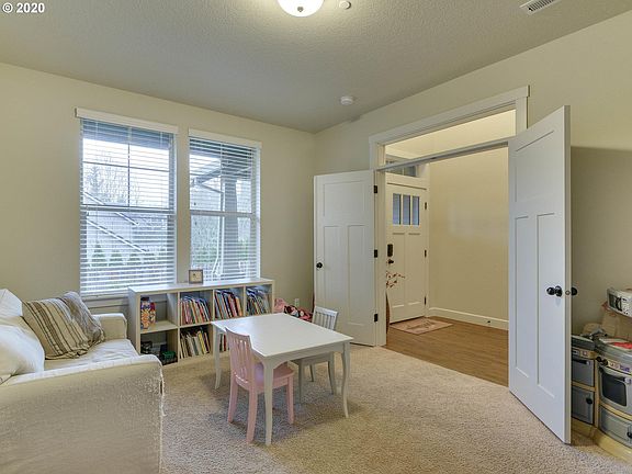 4th image of 3090 Remington Dr