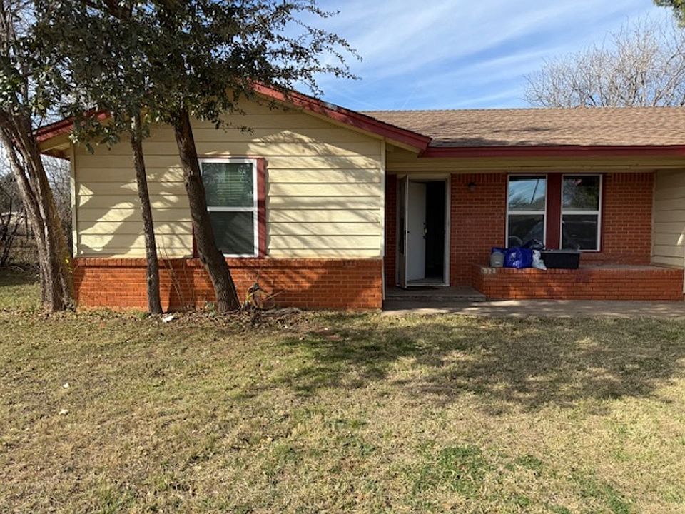 1st image of 806 Redwood Dr