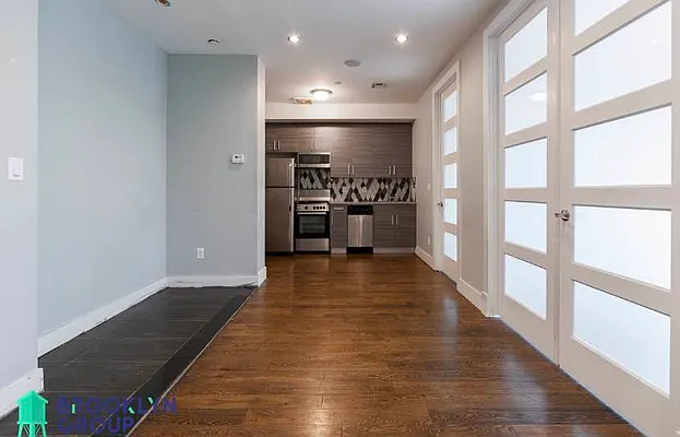 Rented by Brooklyn Group | media 20
