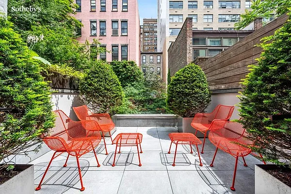 Sold by Sotheby's International Realty | media 5