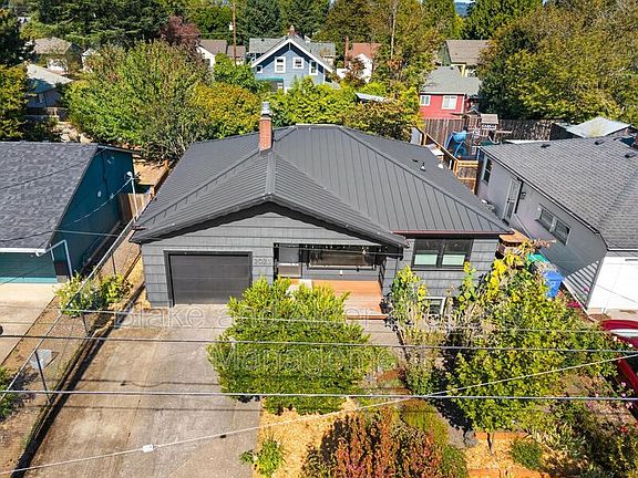 3rd image of 2023 NE Liberty St