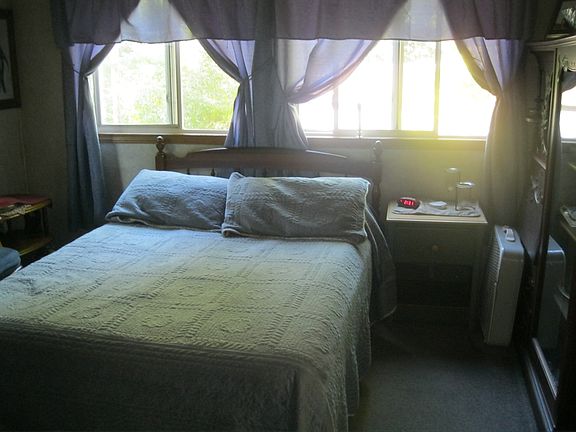 3rd image of 12601 Glorietta Dr NE