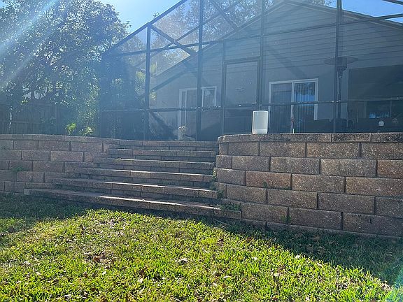 2nd image of 3843 Lake Shore Dr