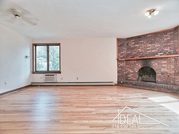 2nd image of 40 Jackson Pl #1J