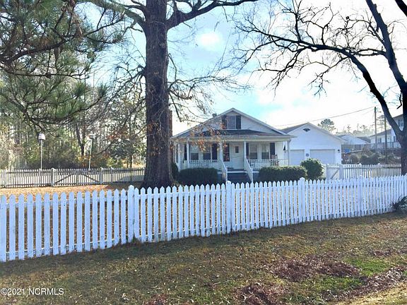 2nd image of 1610 S River Rd