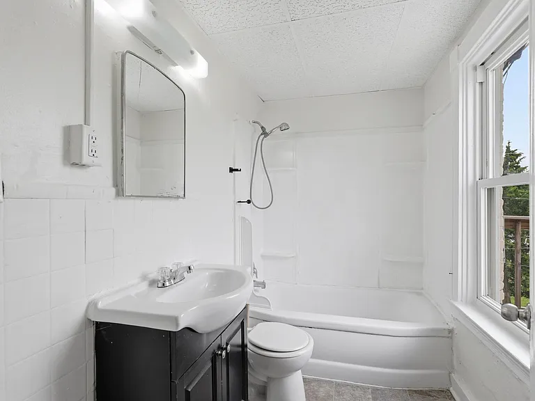 849 Manor St #851 — Photo 18
