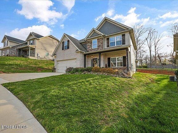3rd image of 9926 Hummingbird Ln