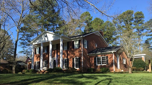 1st image of 643 Sedgewood Dr