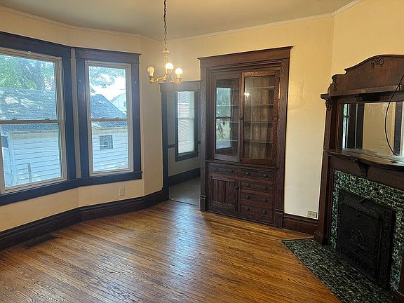 2nd image of 506 Wayne St