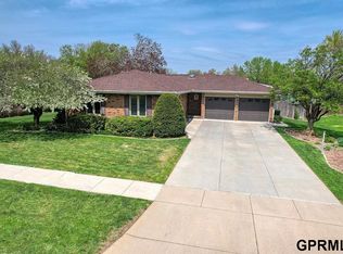 14530 Danvers St, Waverly, NE 68462