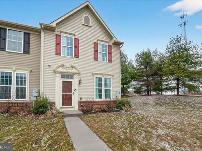 37 Erie Pl, Falling Waters, WV, 25419