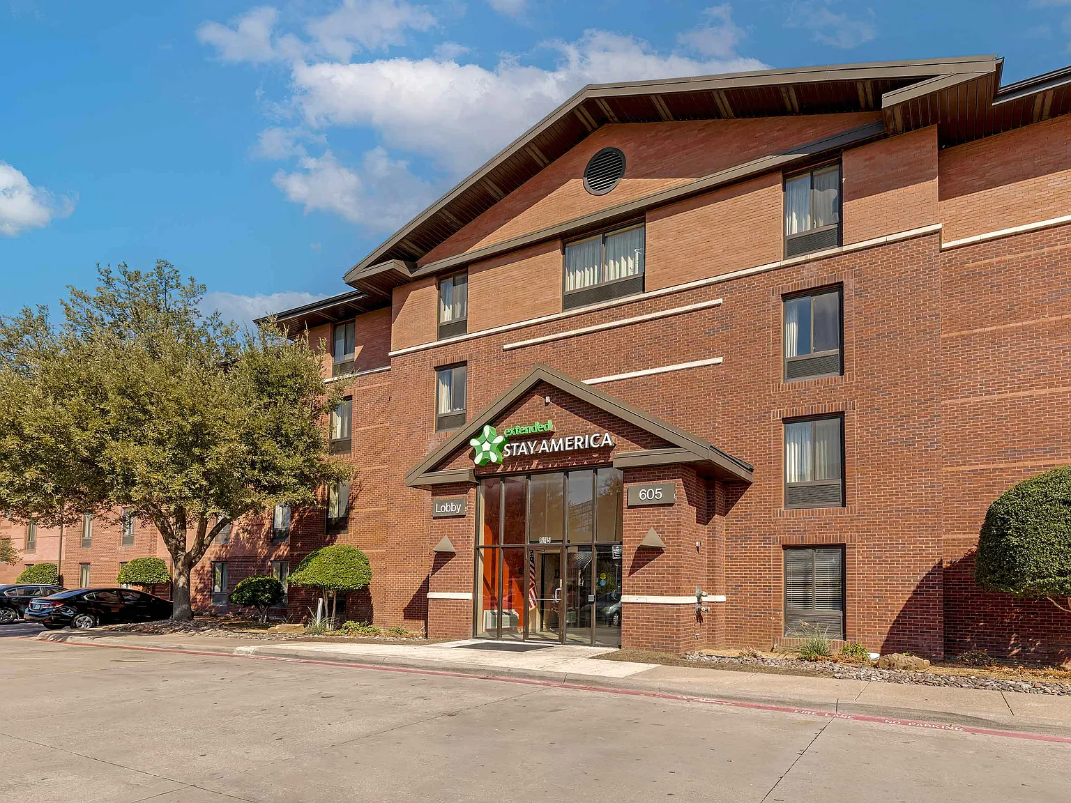 Dallas - Las Colinas - Meadow Creek Dr. — Photo 2