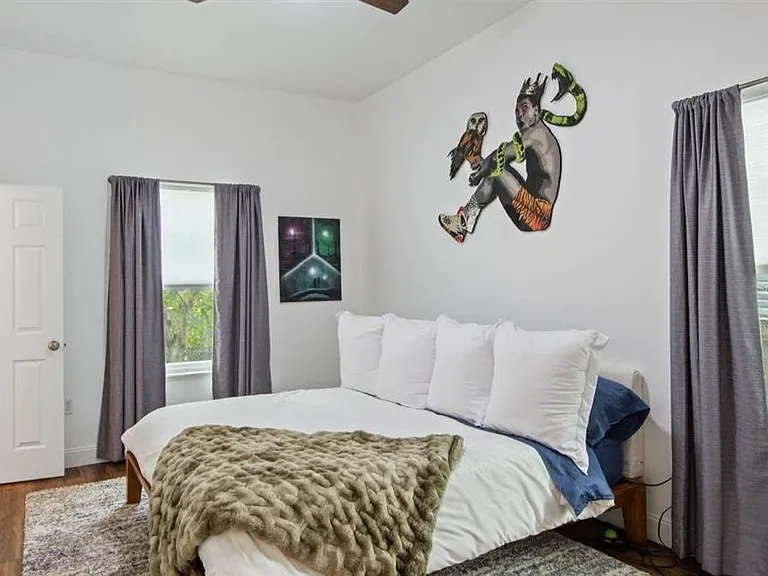 2330 W Saint Louis St — Photo 3