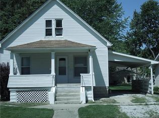 518 Sanford Ave, Nokomis, IL 62075
