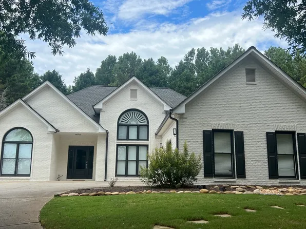 5169 Artesian Spring Dr, Flowery Branch, GA 30542