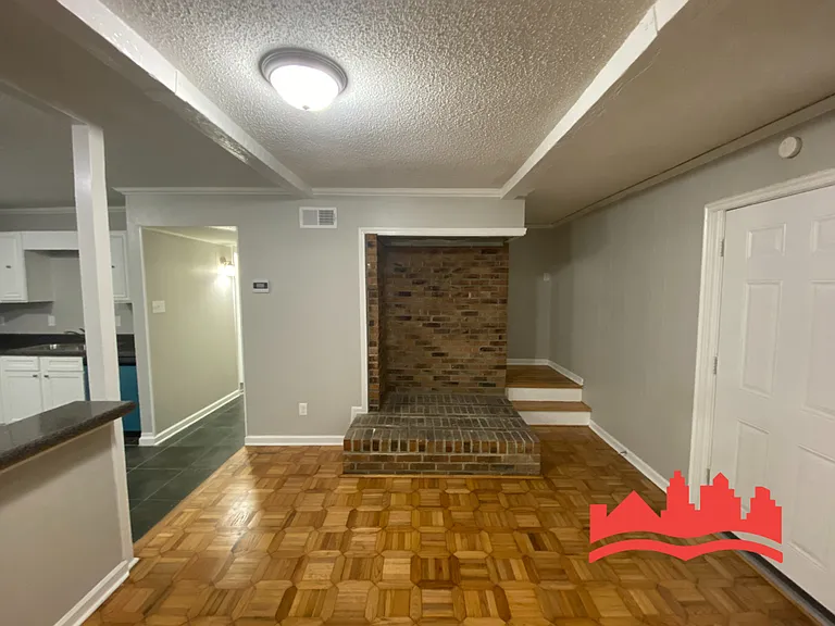 4242 Escrow St — Photo 5