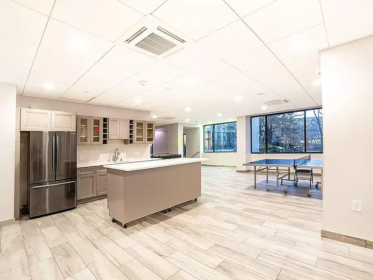 45 River Dr S #11107 — Photo 16