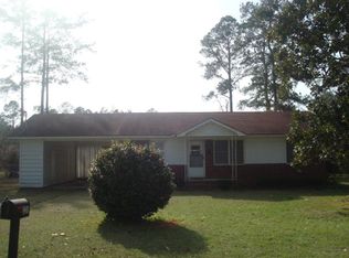 208 Redbud Dr, Adel, GA 31620