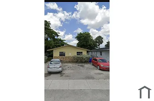 2751 NW 14th St Photo 1