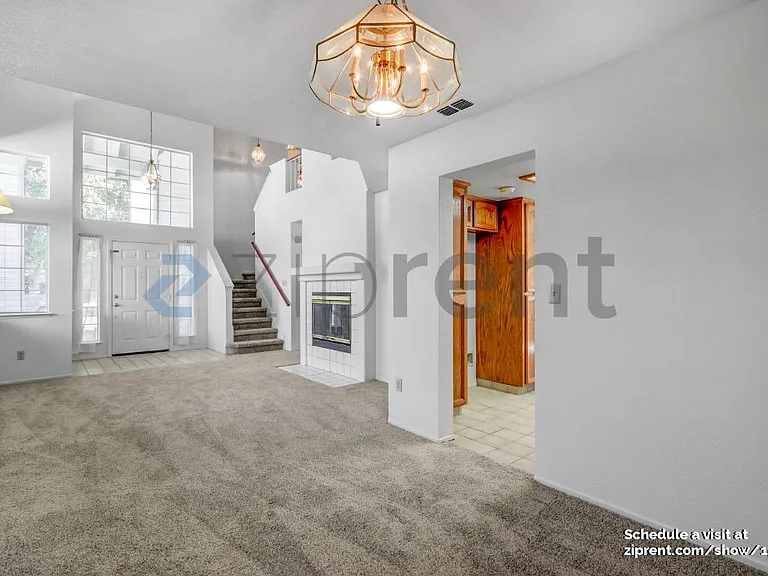 8633 Northam Dr — Photo 4