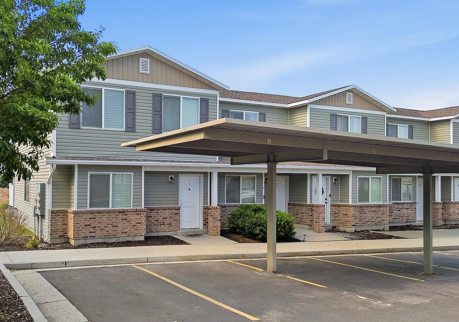 Stonebrook Apartment Homes — Photo 3