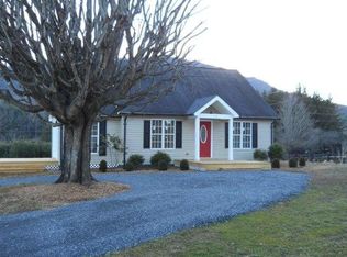 144 Buckeye Ln, Jefferson, NC 28640