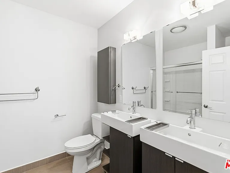 222 N New Hampshire Ave — Photo 20