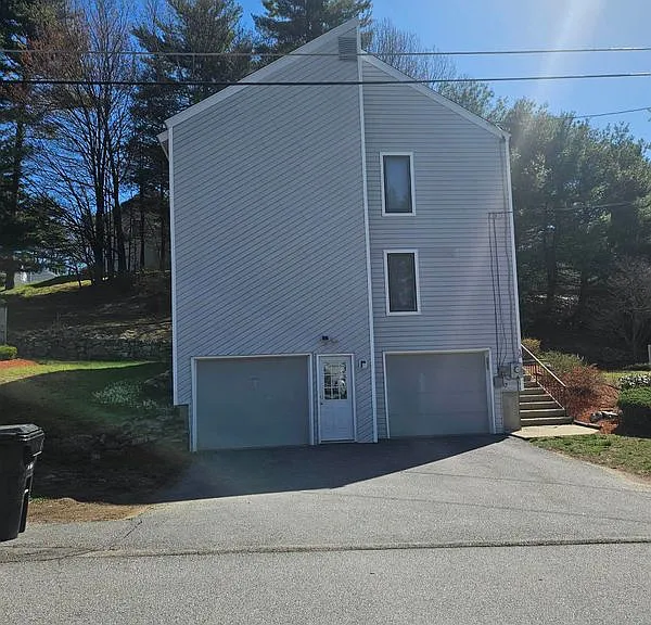 18 Landsdown Dr #18 — Photo 2