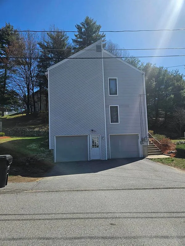 Building Photo - 18 Landsdown Dr #18