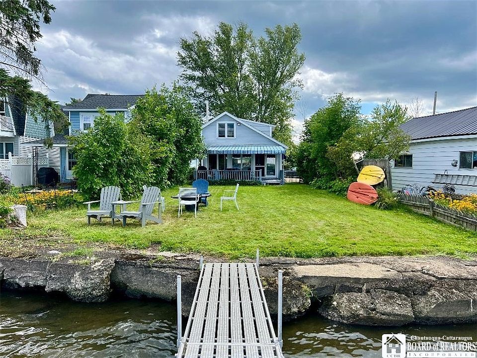 1st image of 11 Crystal Ave